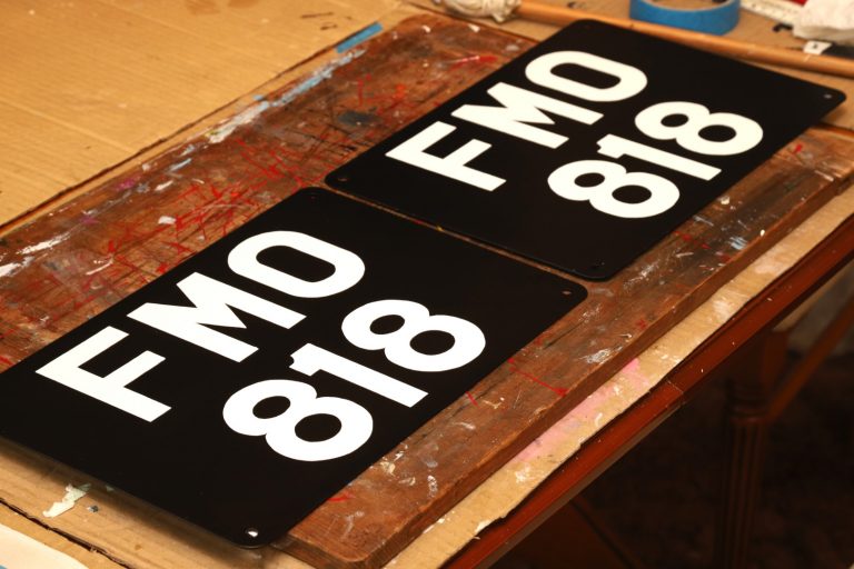 Land-Rover hand painted number plate